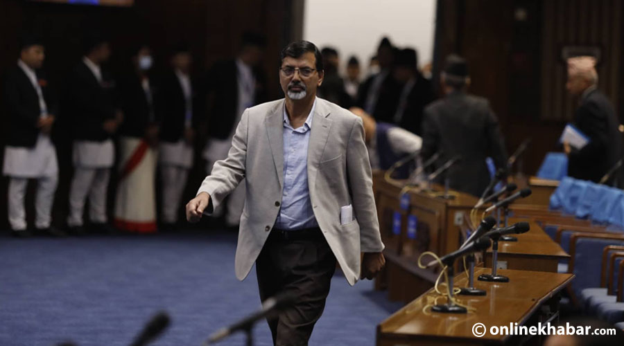 अर्थमन्त्री शर्माले दिए राजीनामा